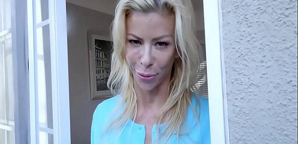  Alexis Fawx In Benefits Of A Busty Stepmom